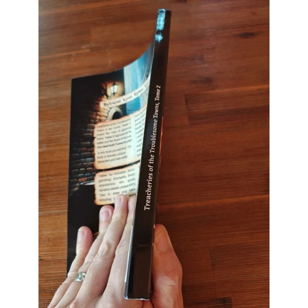 Andrea‎ Sfiligoi Alexei Apari Treacheries of the Troublesome Towns Tome 2